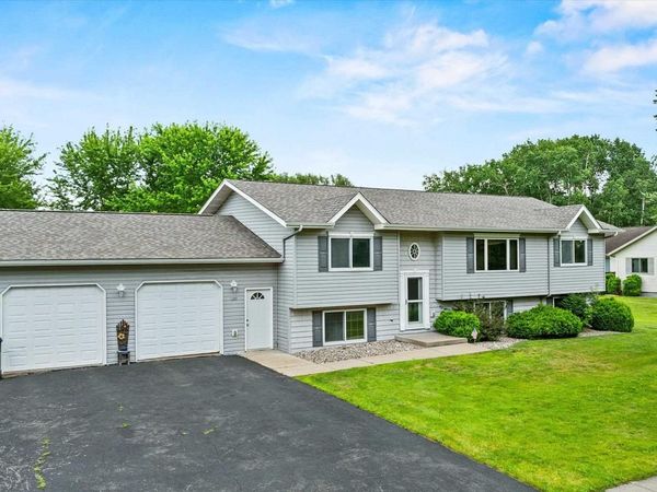 1407 S WASHINGTON AVENUE, Marshfield, WI 54449