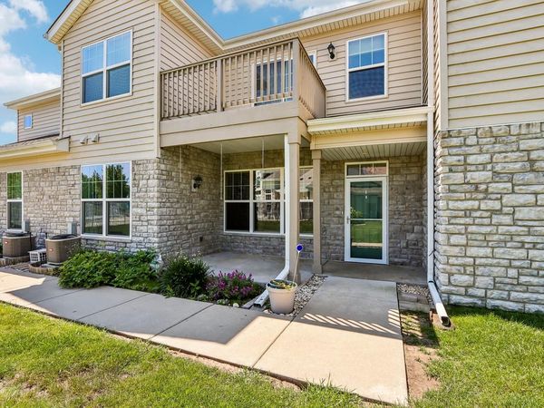 N17W26422 Meadowgrass CIRCLE, Unit E, Pewaukee, WI 53072