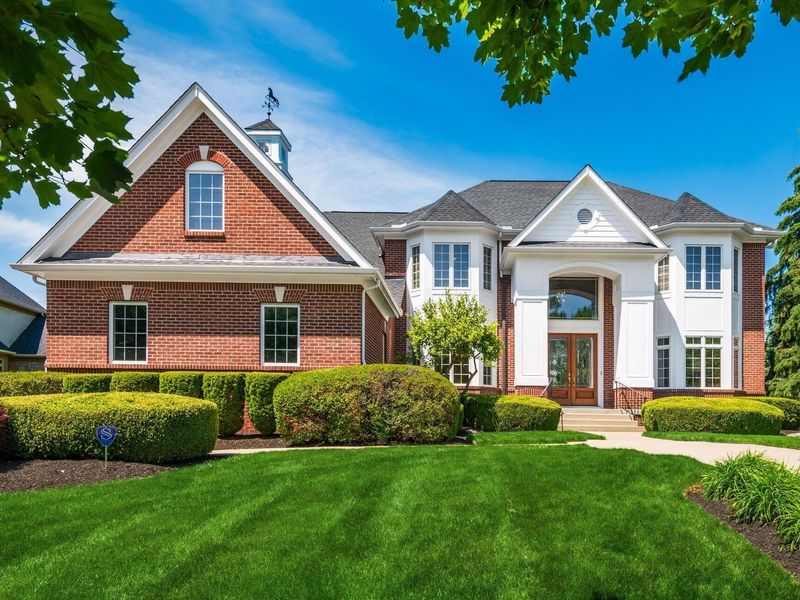 7828 Tartan Fields Drive , Dublin, OH 43017 Photo 2