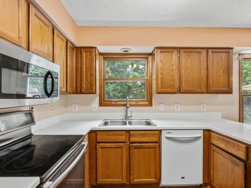 6599 Forrester Way , Reynoldsburg, OH 43068 Photo 8