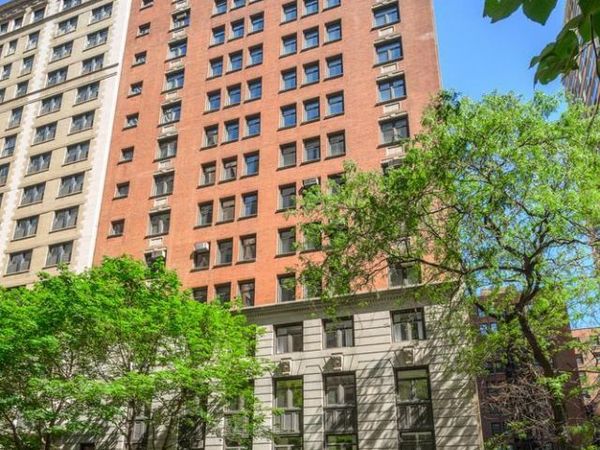 222 E Chestnut Street , Unit 11B, Chicago, IL 60611