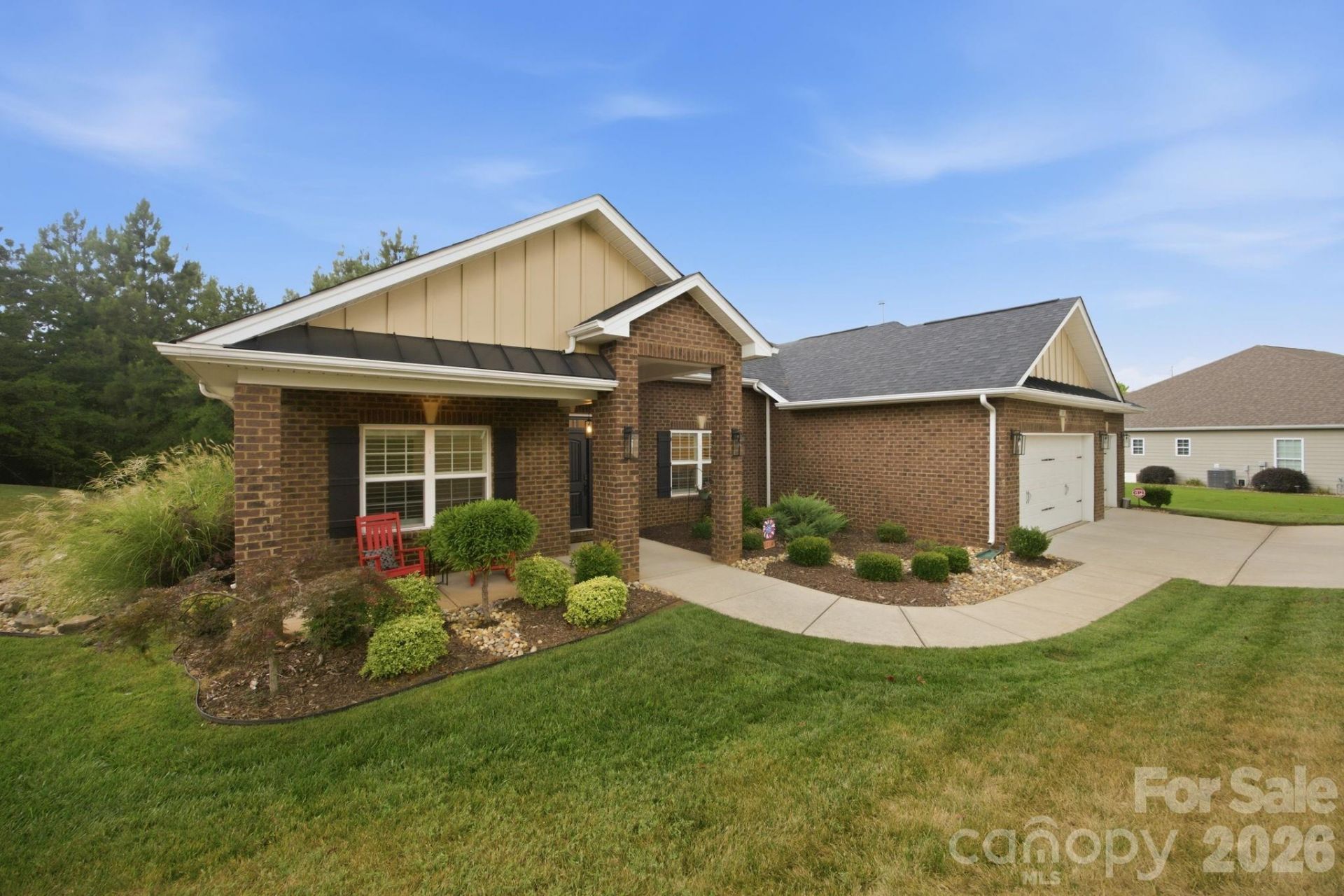 193 Hunters Hill Drive, Statesville, NC 28677 Main Photo