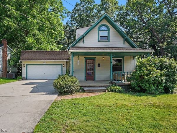 1026 Francis Avenue , Cuyahoga Falls, OH 44221