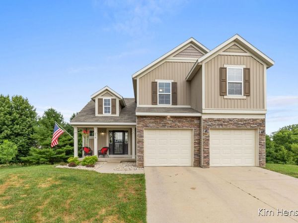 678 Orchard Court NE, Rockford, MI 49341