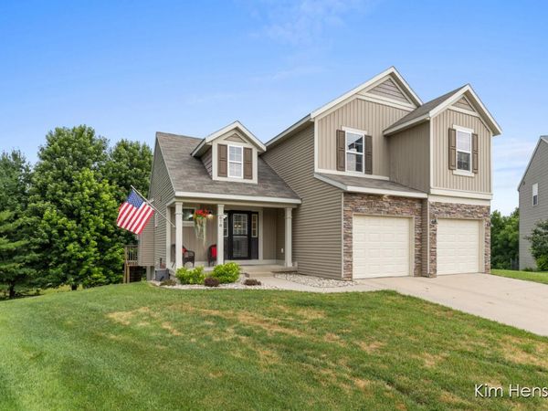 678 Orchard Court NE, Rockford, MI 49341