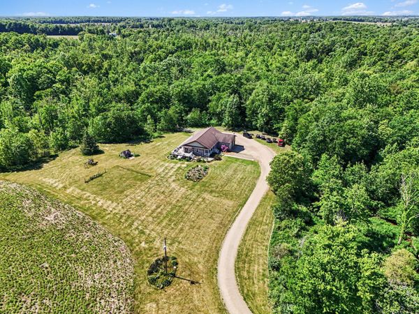 16470 E Ts Avenue, Fulton, MI 49052