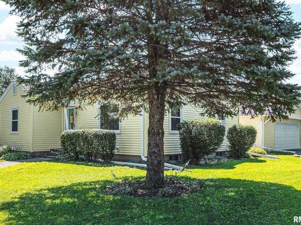 382 W DAYTON Street, Galesburg, IL 61401