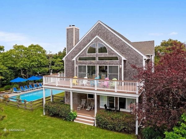9 Thaxter Ln, Edgartown, MA 02539