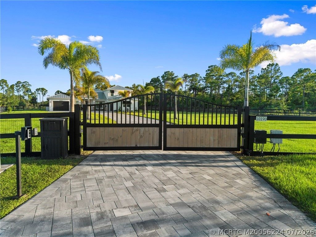 10190 SW Hemingway Terrace, Palm City, FL 34990 Photo