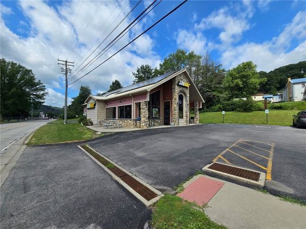 945 Broad St, New Bethlehem, PA 16242