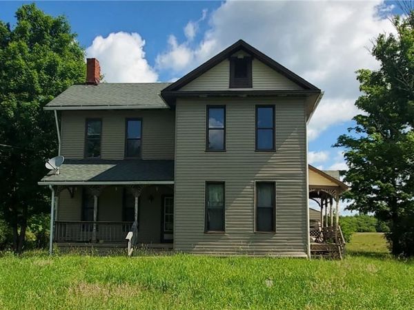 1551 BRANCHTON RD, Hilliards, PA 16040