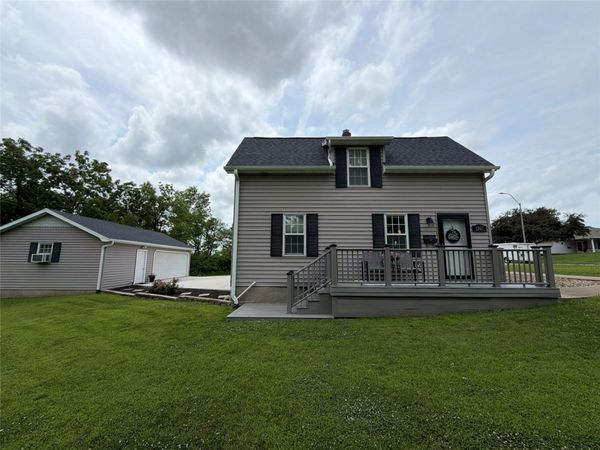 1207 Franklin Street, Pella, IA 50219