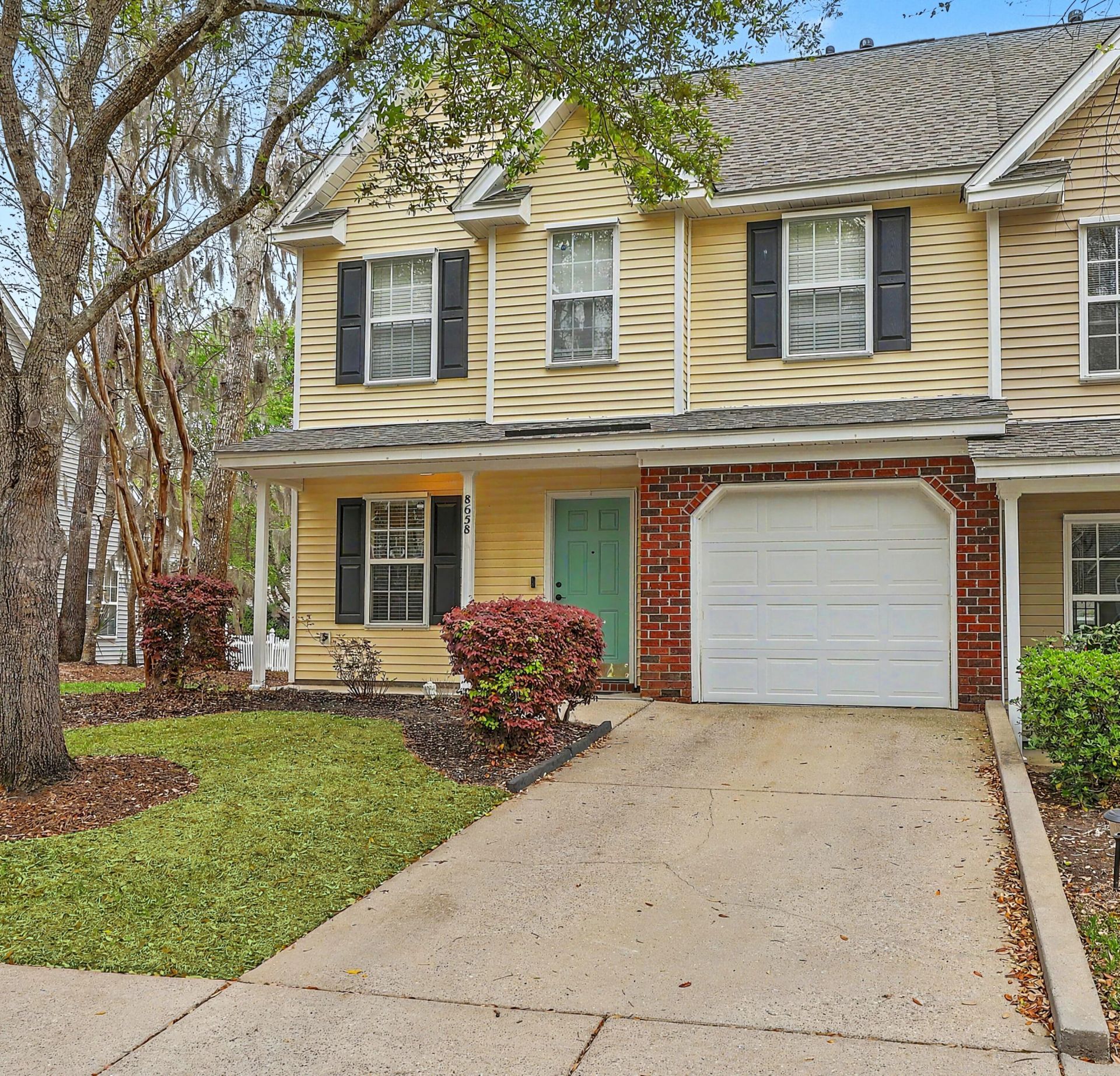 8658 Grassy Oak Trail Photo 1