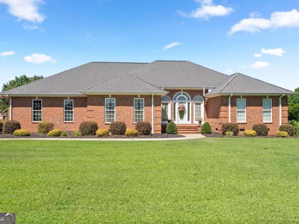1121 Beacon Light Road, Hartwell, GA 30643
