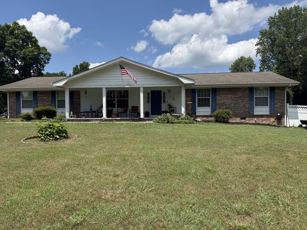 2505 Kenwood Drive , Athens, TN 37303