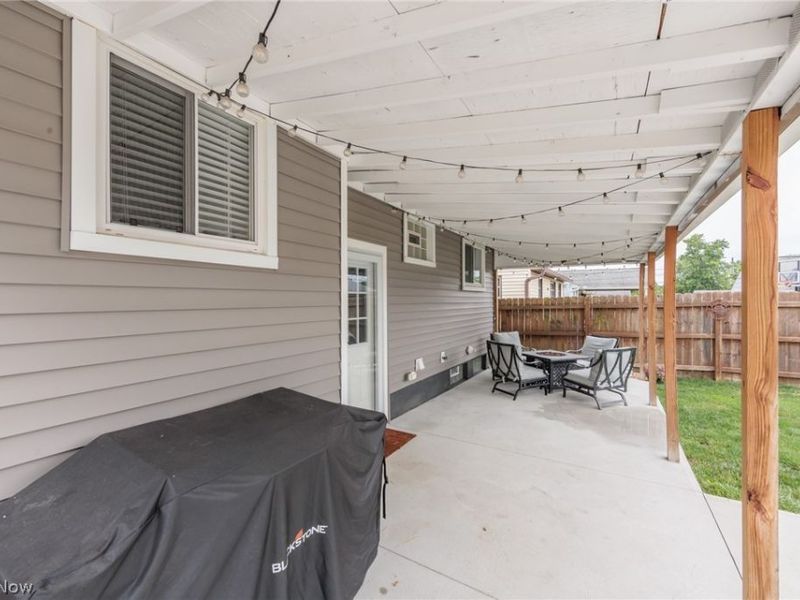 6391 Almont Drive, Brook Park, OH 44142 Photo 8