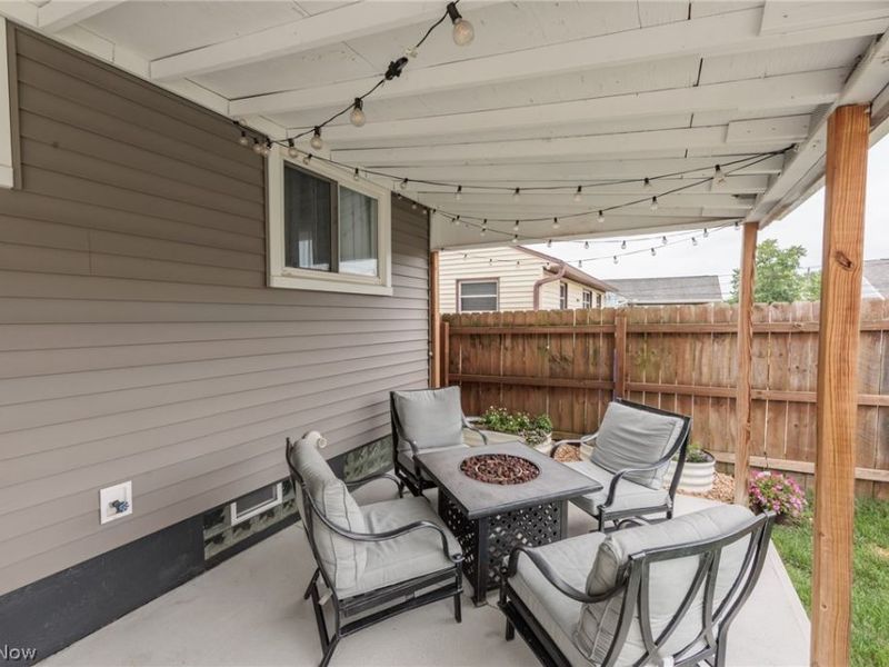 6391 Almont Drive, Brook Park, OH 44142 Photo 9