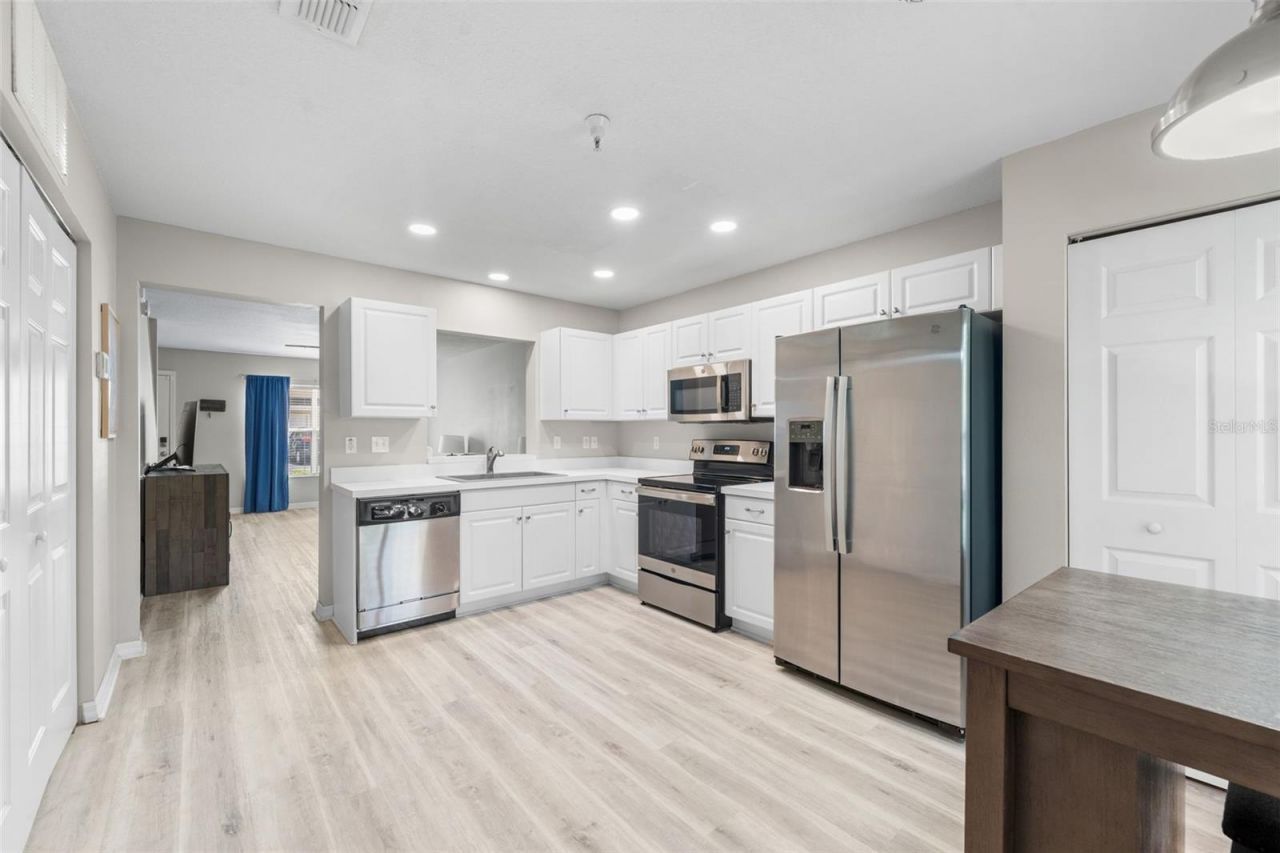 2636 SW 35th Place, Unit 13, Gainesville, FL 32608 Photo