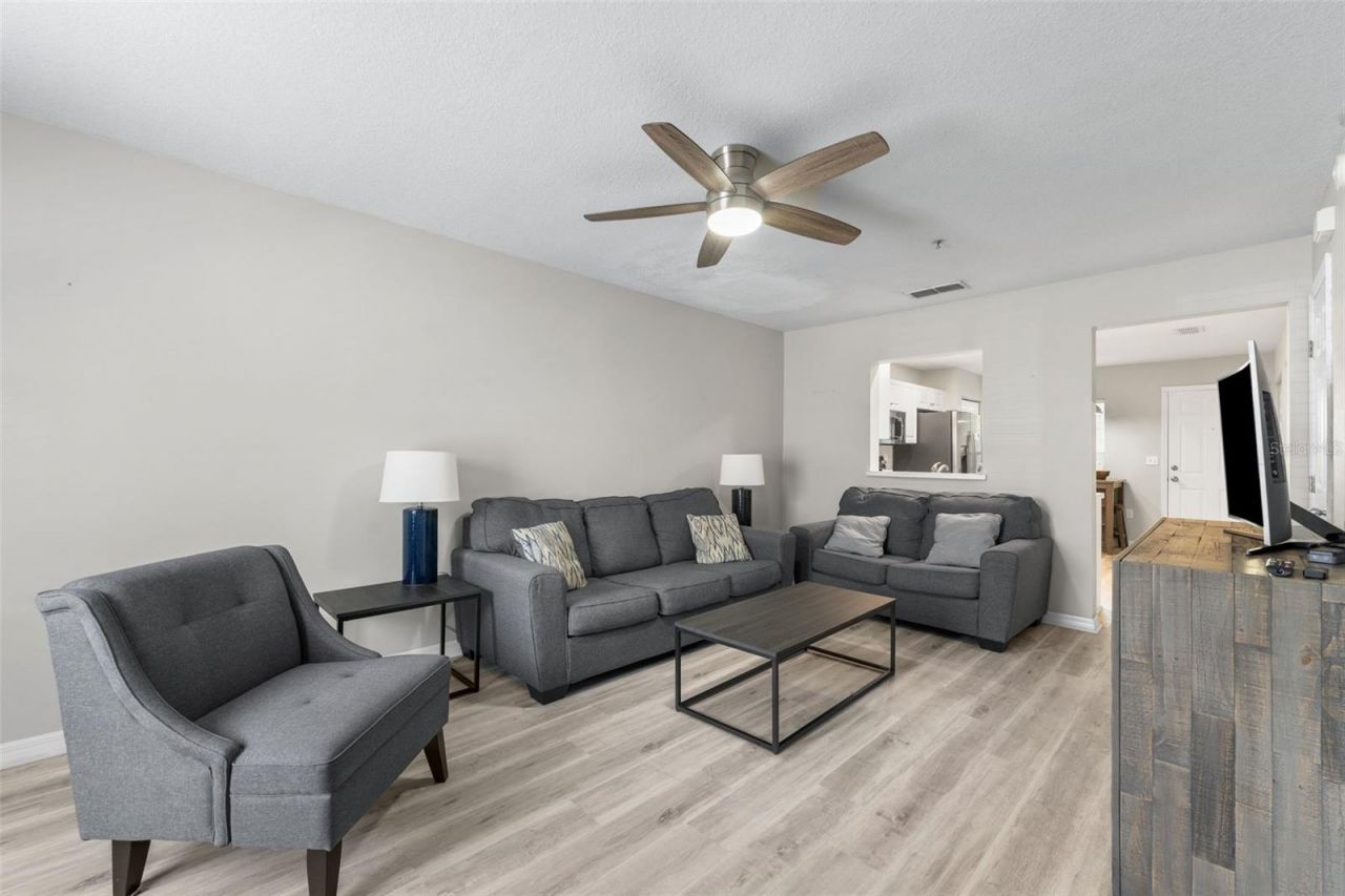 2636 SW 35th Place, Unit 13, Gainesville, FL 32608 Photo