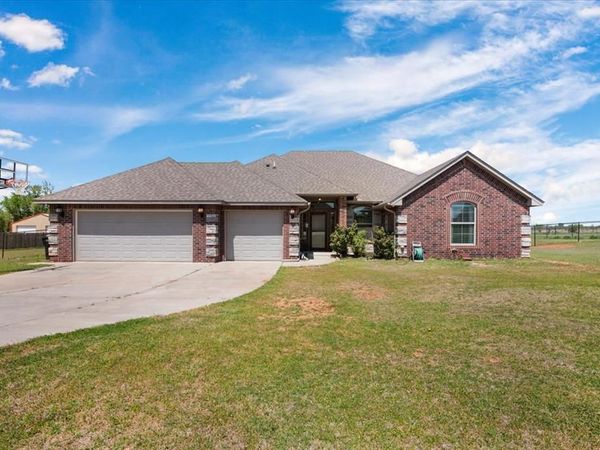 2004 County Road 1198 , Tuttle, OK 73089