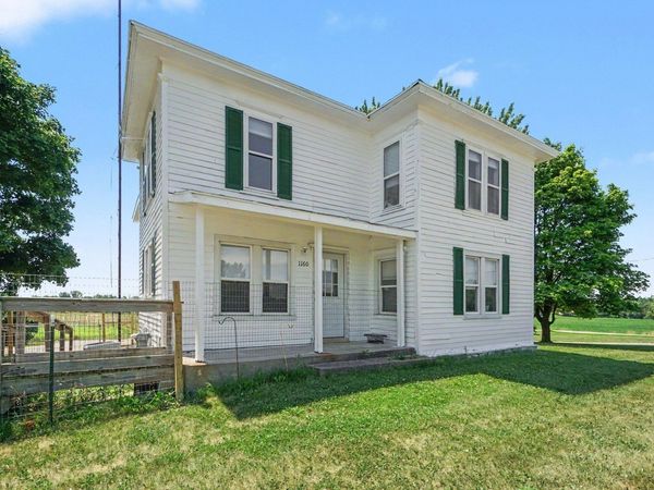 1160 Remus Road E, Mt Pleasant, MI 48858