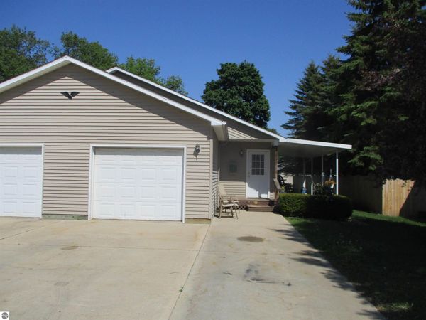 262 Burgess Street N, West Branch, MI 48661