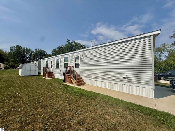 1062 Jefferson Court, Mt Pleasant, MI 48858