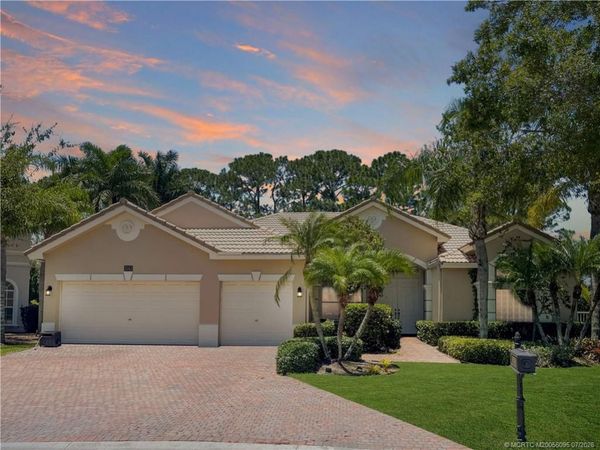 2662 SW Newberry Court, Palm City, FL 34990
