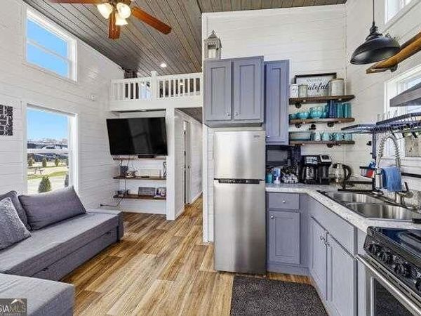 102 Mountain Meadows Drive , Morganton, GA 30560