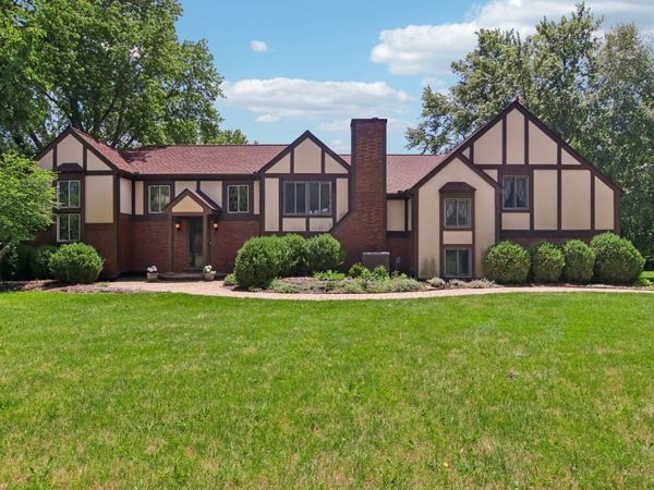 14N755 Covered Bridge Road , Dundee, IL 60118