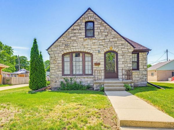 4359 N 82nd STREET, Milwaukee, WI 53222