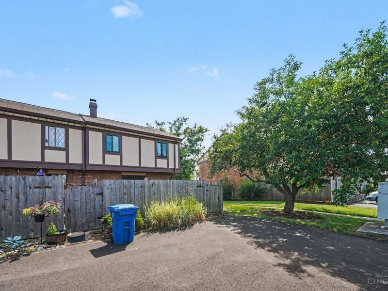 7492 Knights Knoll Court, Unit 192, West Chester, OH 45069 Photo 25