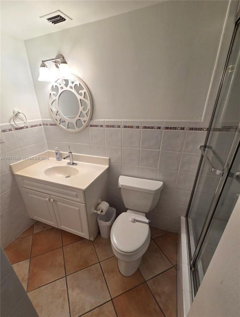 2625 Collins Ave , Unit 1506, Miami Beach, FL 33140 Photo