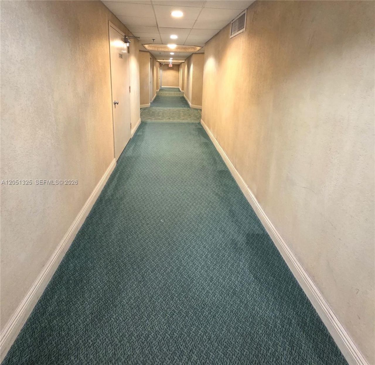 2625 Collins Ave , Unit 1506, Miami Beach, FL 33140 Photo