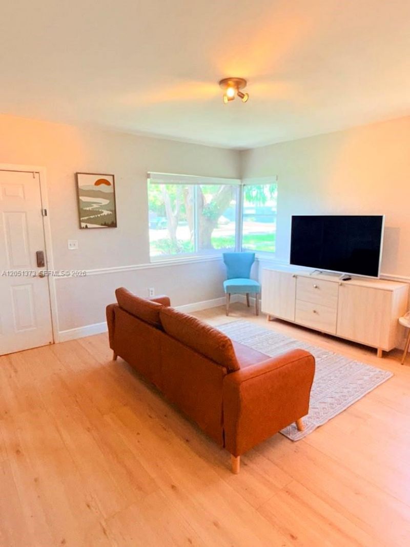 201 Flagler Dr , Unit 201, Miami Springs, FL 33166 Photo