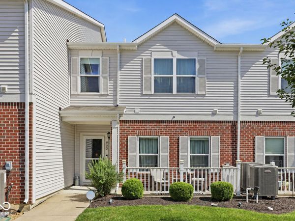 12075 Scoria Drive , Unit 900, Fishers, IN 46038