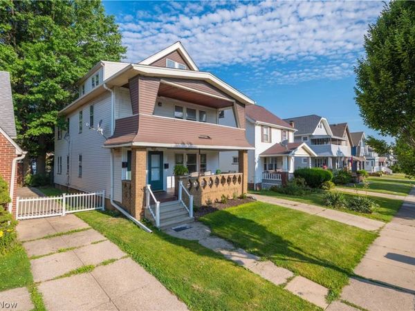 2202 Wyandotte Avenue, Unit 2202, Lakewood, OH 44107