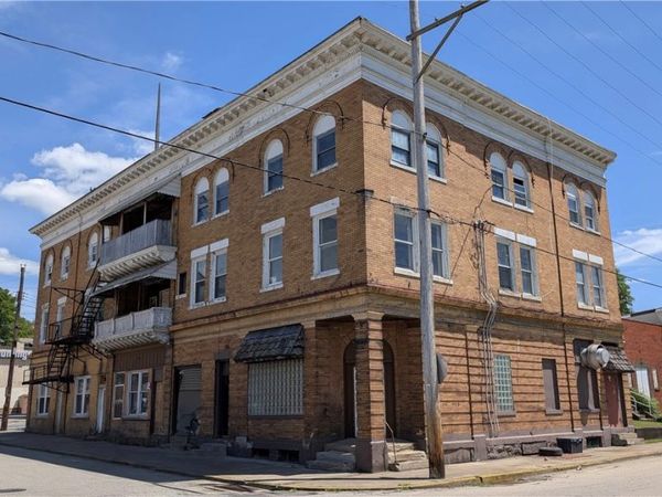 601 Allegheny Ave, Glassport, PA 15045
