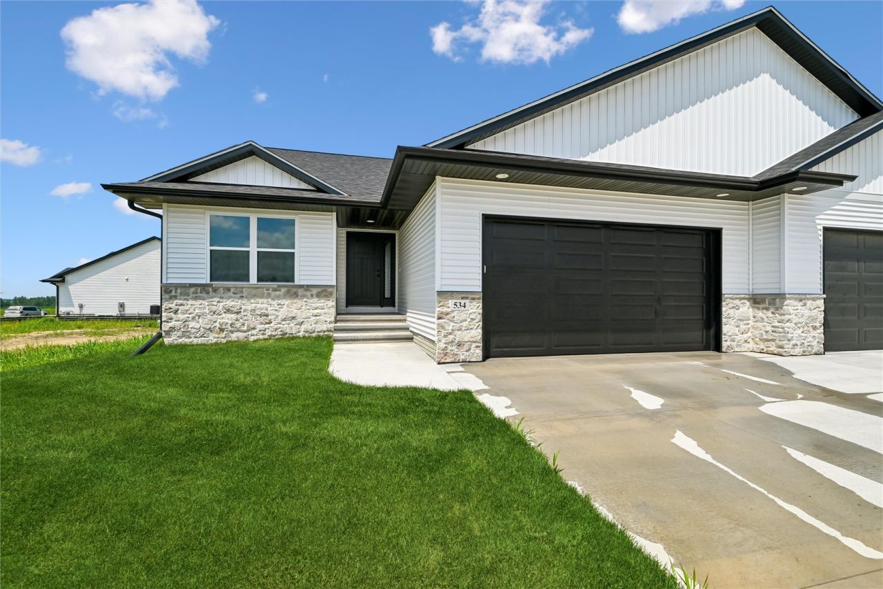 534 Cedar Ridge Road, Atkins, IA 52206 Main Photo