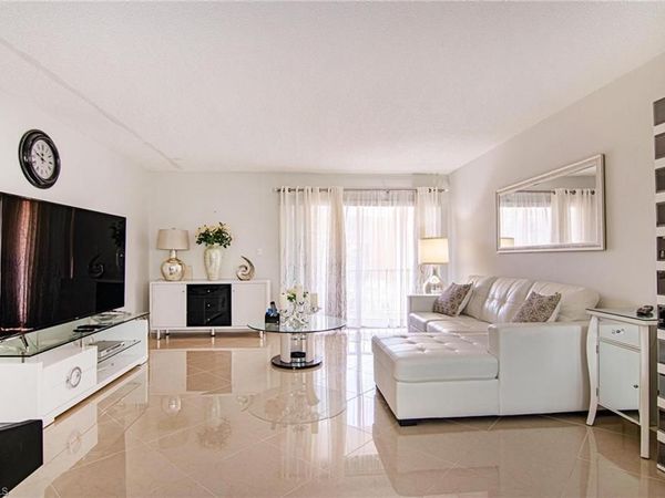2366 E Mall DR , Unit 414, FORT MYERS, FL 33901