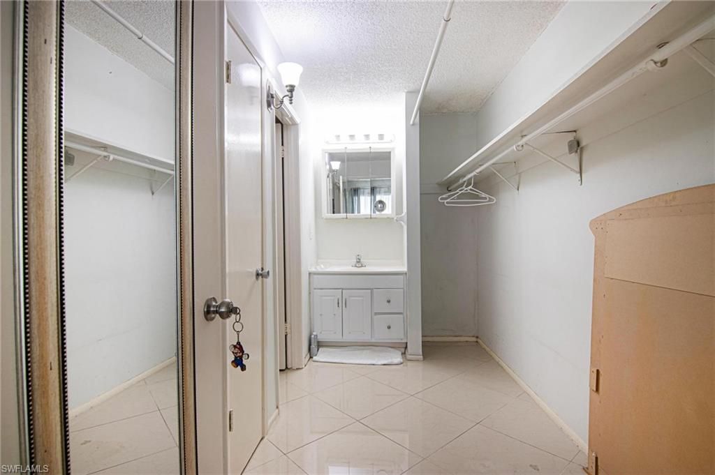 2366 E Mall Dr, Unit 414, Fort Myers, FL 33901 Photo