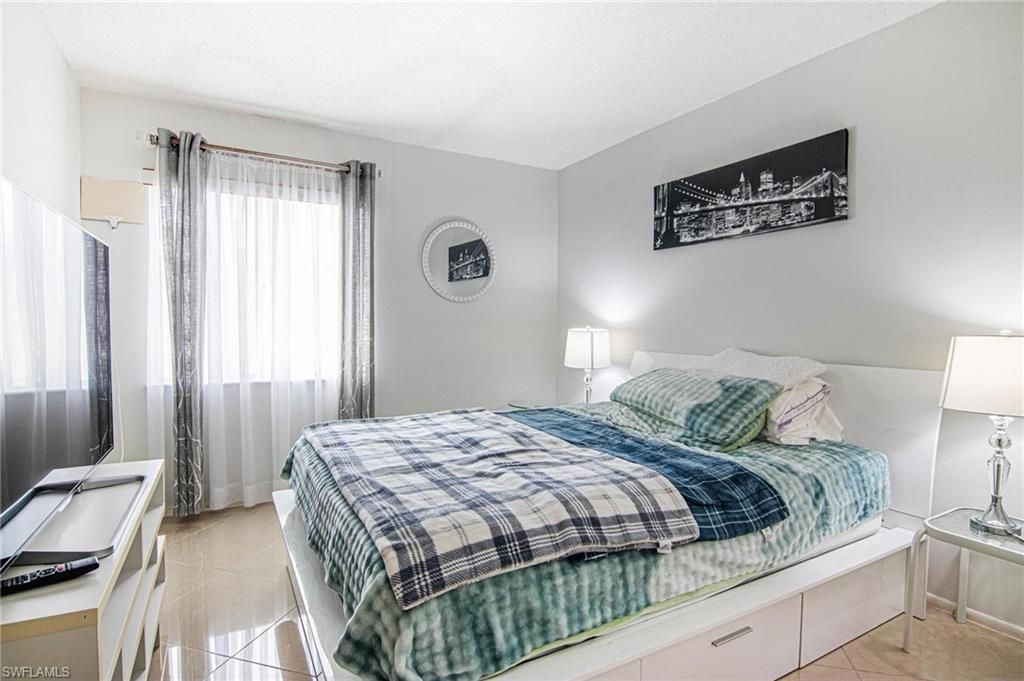 2366 E Mall Dr, Unit 414, Fort Myers, FL 33901 Photo