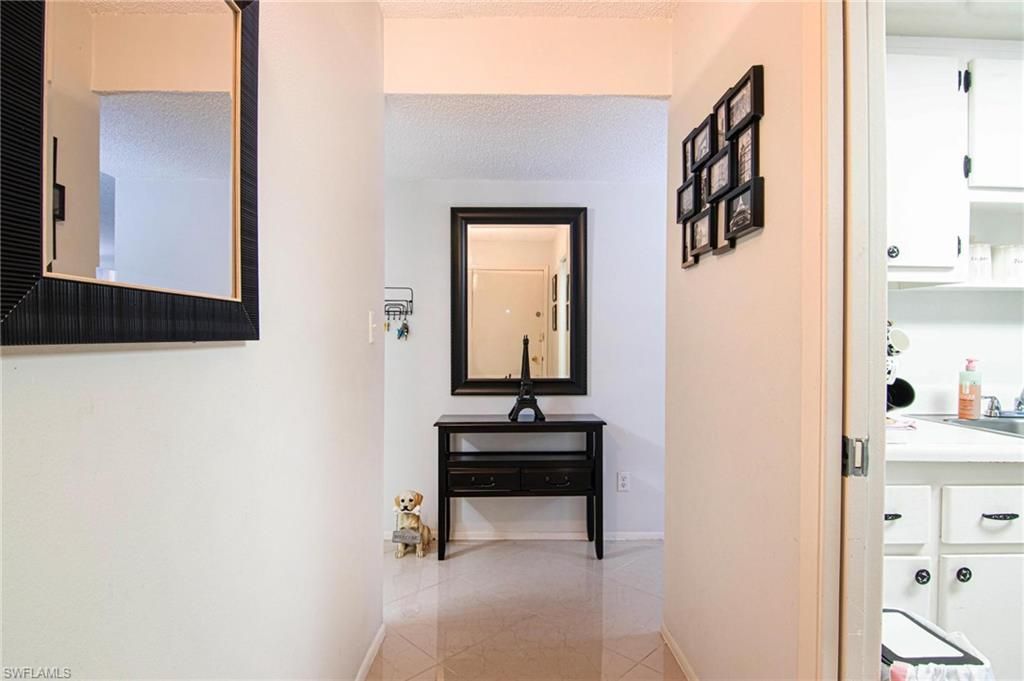 2366 E Mall Dr, Unit 414, Fort Myers, FL 33901 Photo