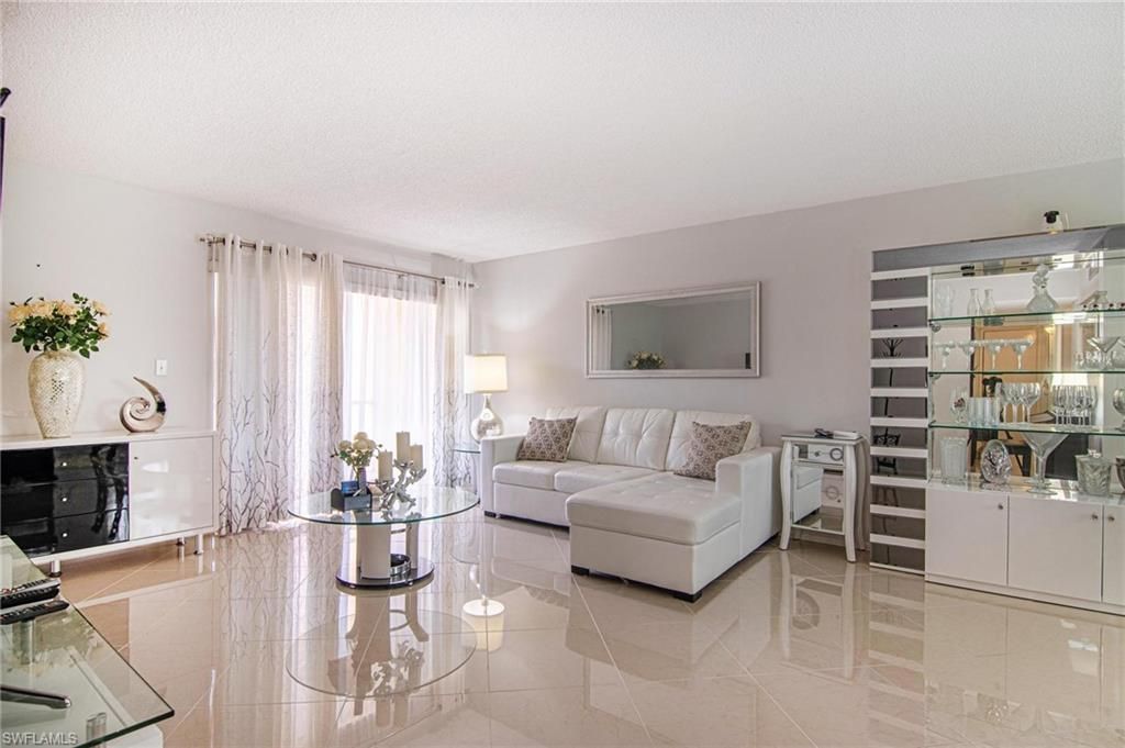 2366 E Mall Dr, Unit 414, Fort Myers, FL 33901 Photo