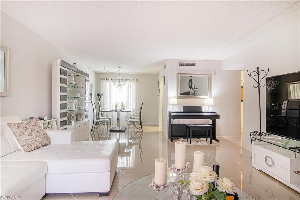 2366 E Mall Dr, Unit 414, Fort Myers, FL 33901 Photo