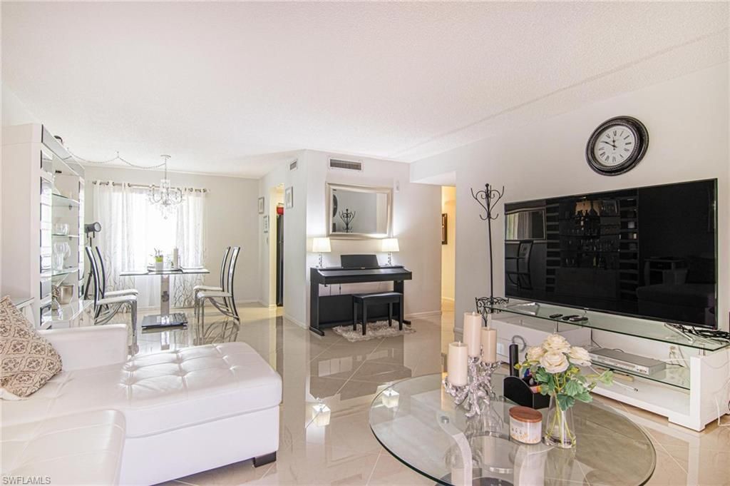 2366 E Mall Dr, Unit 414, Fort Myers, FL 33901 Photo
