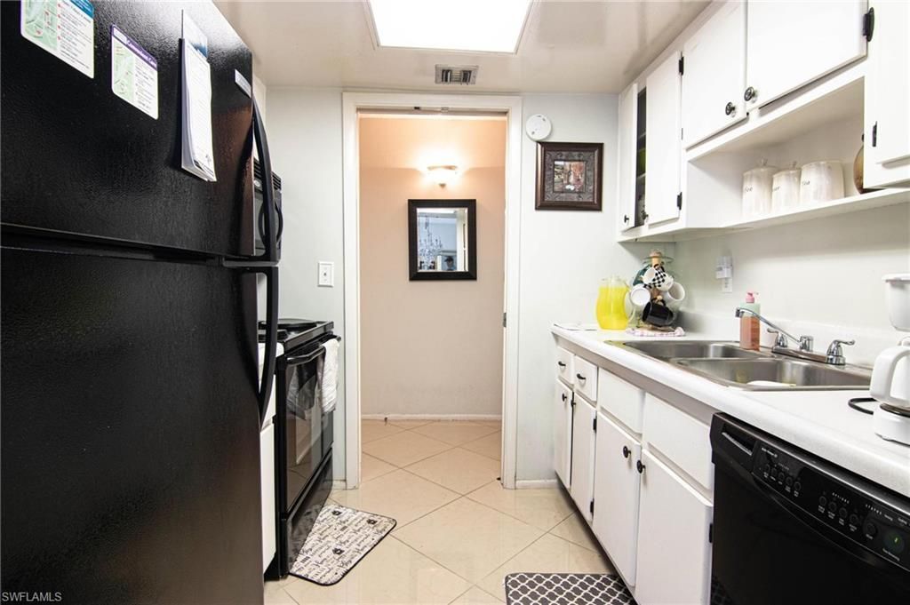 2366 E Mall Dr, Unit 414, Fort Myers, FL 33901 Photo