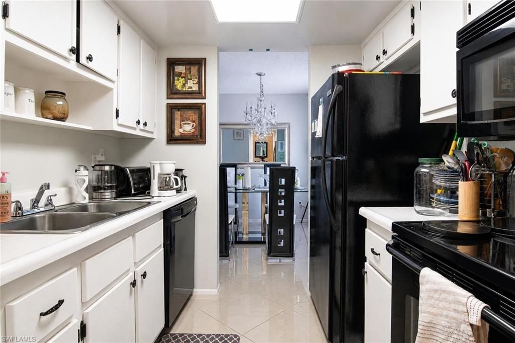 2366 E Mall Dr, Unit 414, Fort Myers, FL 33901 Photo