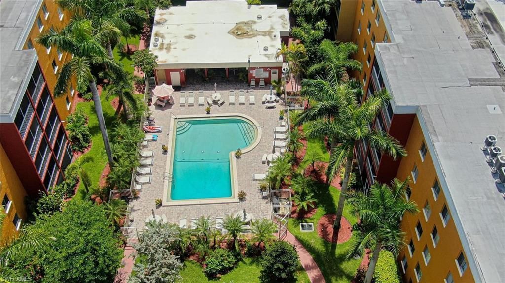 2366 E Mall Dr, Unit 414, Fort Myers, FL 33901 Photo