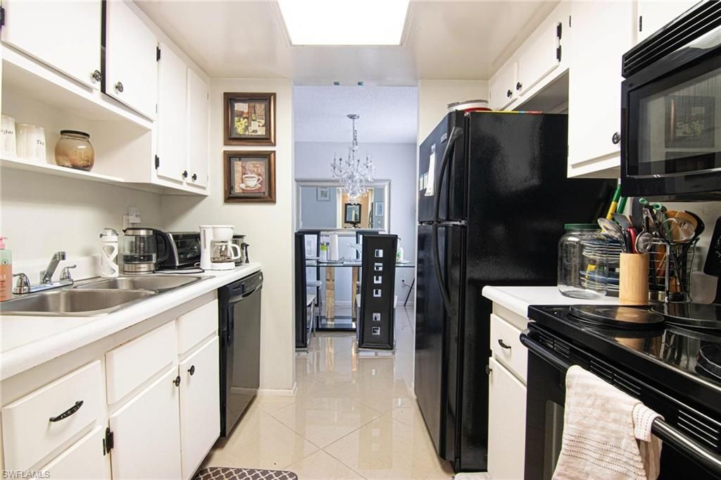 2366 E Mall Dr, Unit 414, Fort Myers, FL 33901 Photo